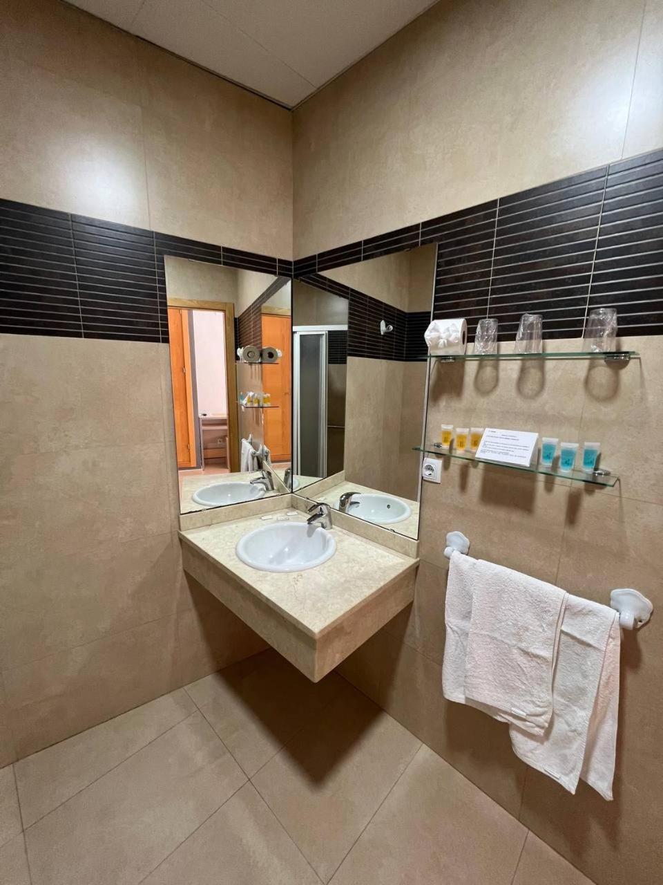 Hostal Manuela Punta Umbría المظهر الخارجي الصورة